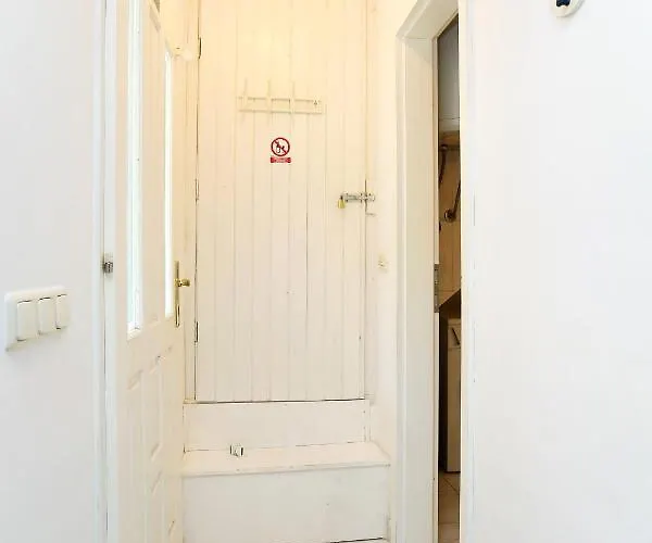 Апартаменты With Wifi - 13659 *